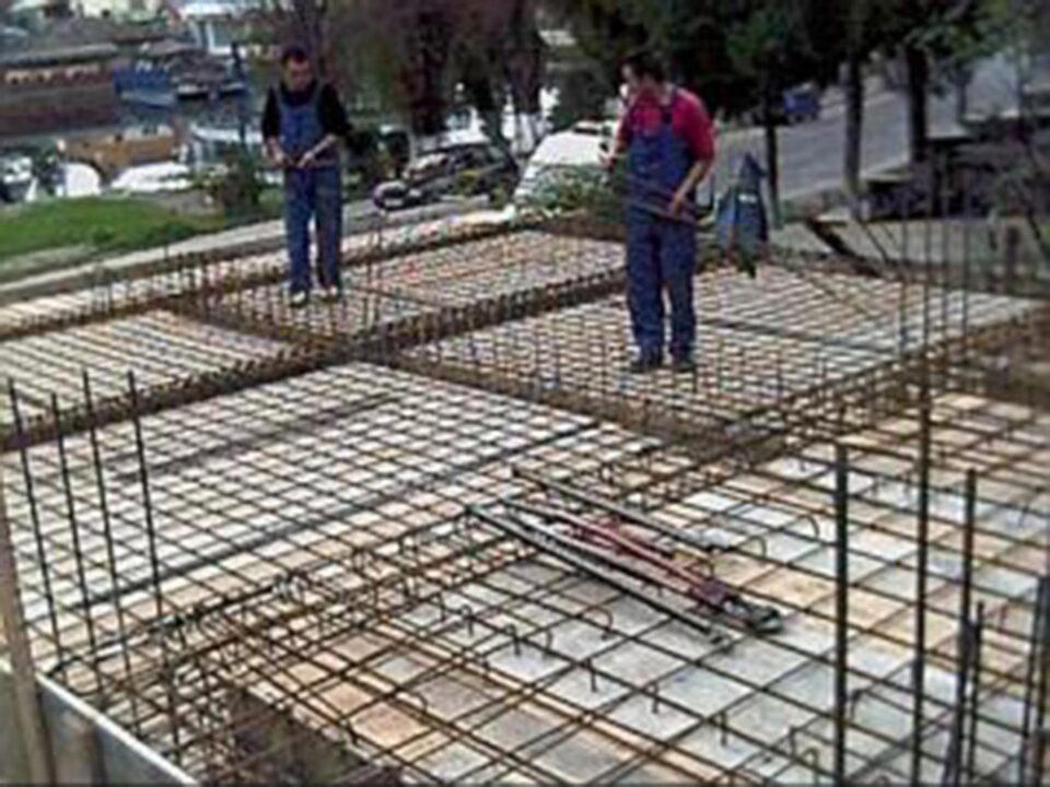 „Și noi putem economisi oțel beton”