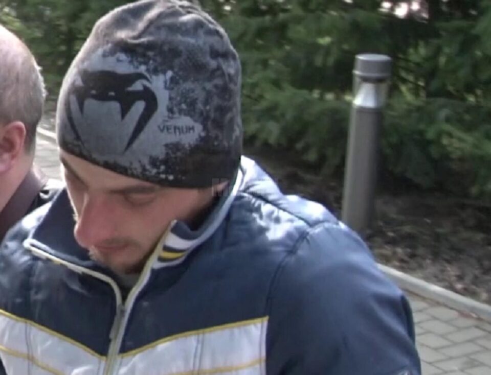 Dănuț Gheorghiță Sofronie, de 29 de ani, un bărbat din Măneuți, a primit o condamnare grea din partea judecătorilor de la Tribunalul Suceava