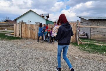 Proiectele „Sunt voluntar, sunt responsabil!” și „Dăruiește o pâine!", inițiate de ATOS, în plină desfășurare