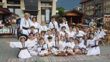 Ansamblul „Gura Izvorului” Vatra Moldoviței