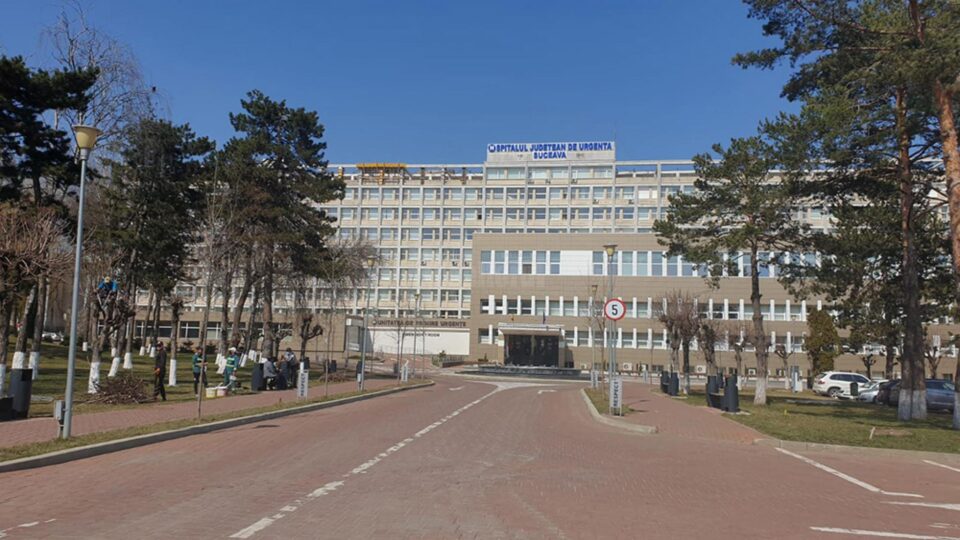 În ciuda eforturilor medicilor suceveni, băiatul în vârstă de 4 ani nu a supraviețuit