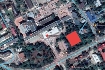 Plan Curte Spitalul Județean Suceava. Pătratul roșu reprezintă un posibil amplasament identificat pentru Facultatea de Medicină