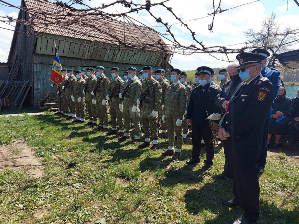 Cinste și onoare pentru veteranul decedat în dimineața primei zile de Paște