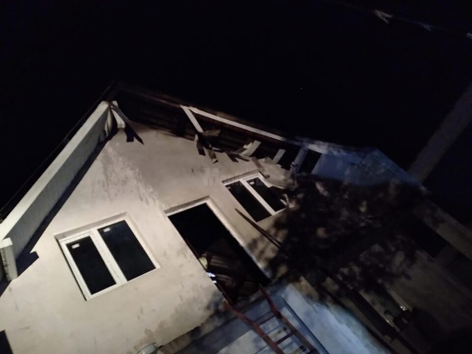 Pompierii suceveni au fost chemați sâmbătă să stingă trei incendii