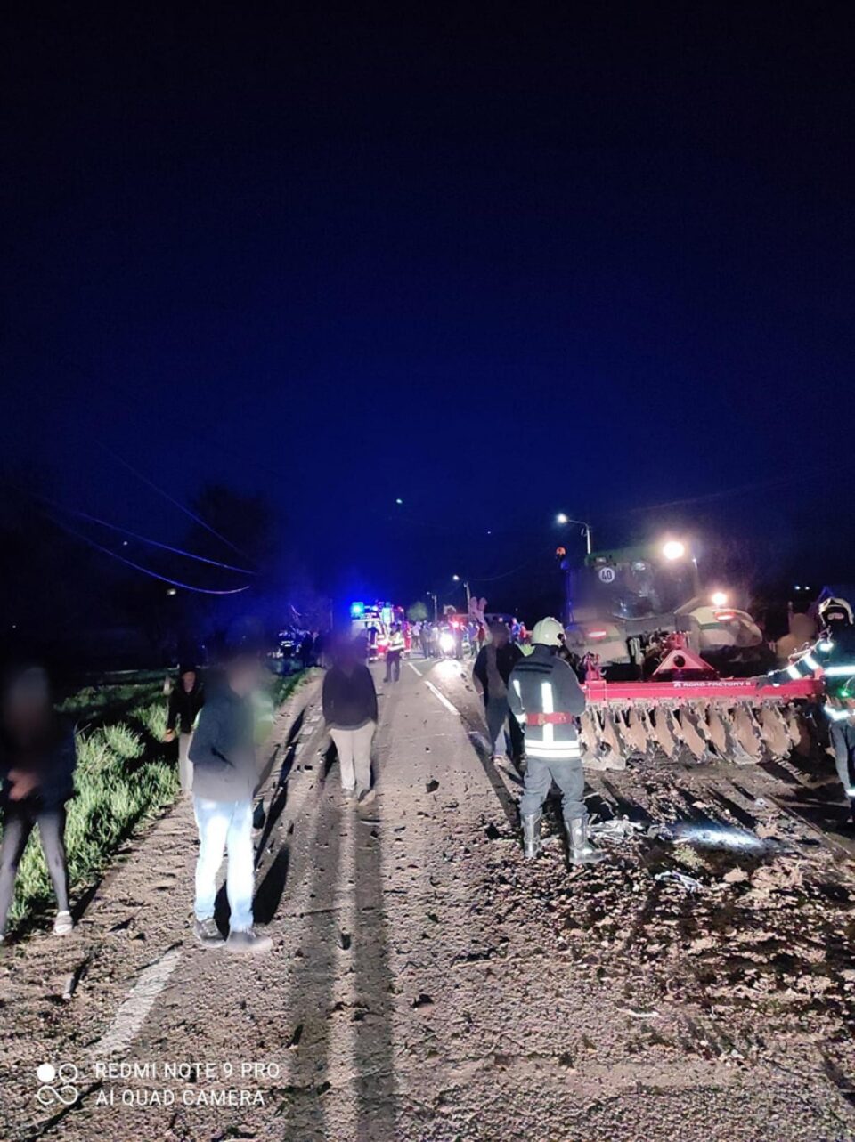 Un adolescent de 17 ani a murit, iar un tânăr de 21 de ani a ajuns la spital după un accident la Clit