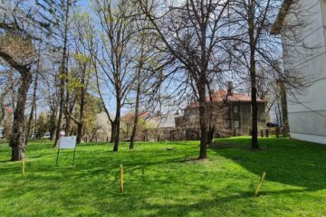 Parcela pe care urmează a fi construită clinica oftalmologică