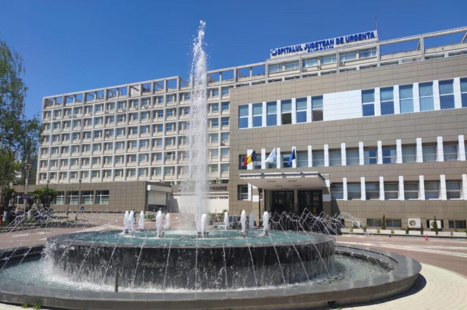 Fântâna arteziană de la Spitalul Suceava a fost repusă în funcțiune