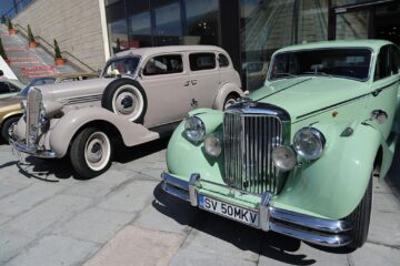 Record de mașini la Retro Parada Primăverii, organizată la Suceava