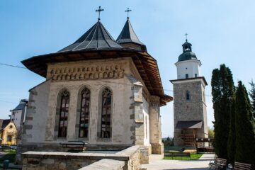 Deschideți Turnul Lăpușneanu vizitatorilor!