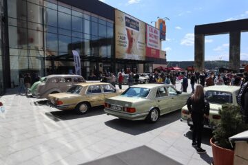 Record de mașini la Retro Parada Primăverii, organizată la Suceava