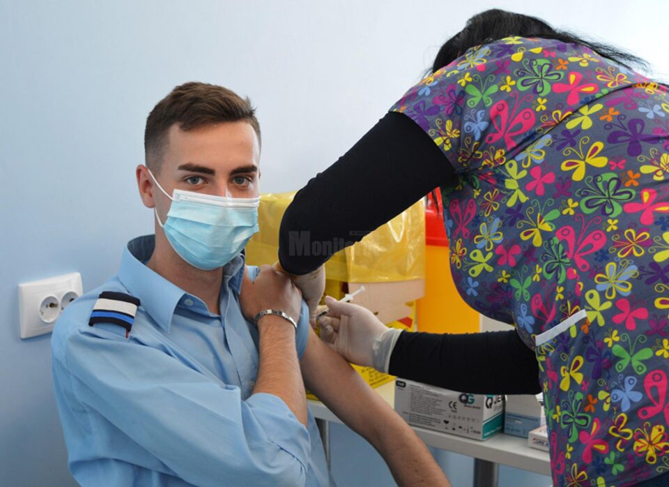 140 de elevi de la Colegiul Național Militar „Ștefan cel Mare” au optat pentru vaccinarea împotriva virusului SARS-CoV-2