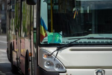 A murit în autobuzul cu care circula