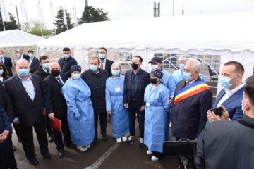 Florin Cîțu a venit la Suceava pentru a impulsiona campania de vaccinare anti-covid