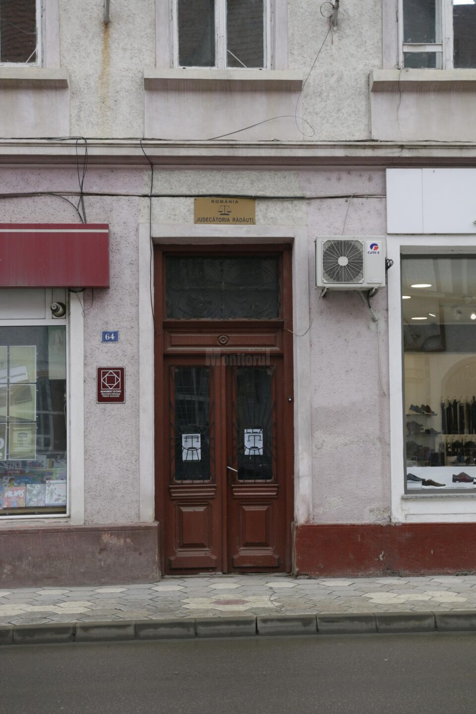Șoferul care conducea haotic și a făcut circ cu polițiștii și la spital, arestat 30 de zile de Judecătoria Rădăuți Șoferul care conducea haotic și a făcut circ cu polițiștii și la spital, arestat 30 de zile de Judecătoria Rădăuți