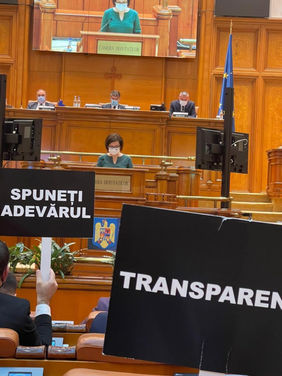 Vlad Popescu Piedone a criticat prestația din Parlament a ministrului Sănătății