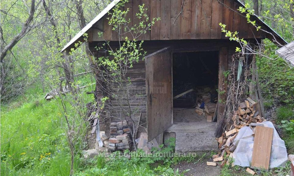 Întreaga cantitate de țigări, în valoare de 516.602 lei, a fost ridicată în vederea confiscării