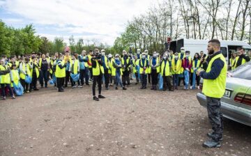Aproape 1.000 de saci cu gunoaie strânși din parcul Șipote și pădurea Zamca
