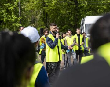 Aproape 1.000 de saci cu gunoaie strânși din parcul Șipote și pădurea Zamca