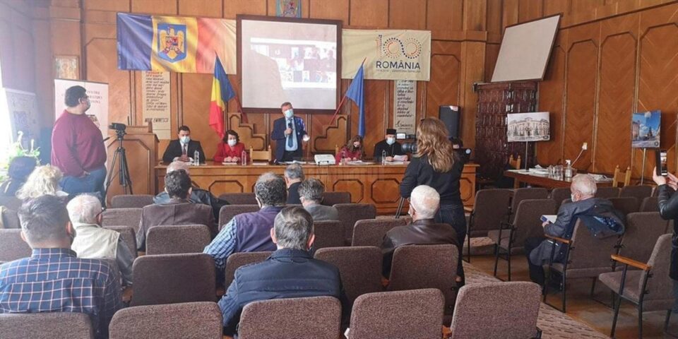 Prof. univ. dr. Liviu George Maha, noul președinte al Societății pentru Cultura și Literatura Română în Bucovina