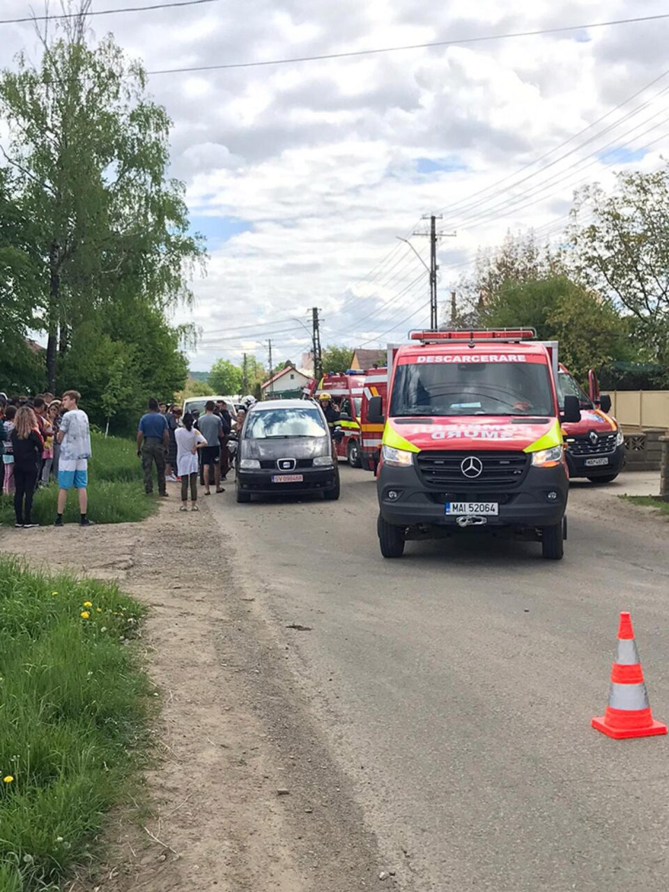 Fetița din Mitocu Dragomirnei a fost lovită mortal în timp ce șoferul dădea cu spatele Fetița din Mitocu Dragomirnei a fost lovită mortal în timp ce șoferul dădea cu spatele