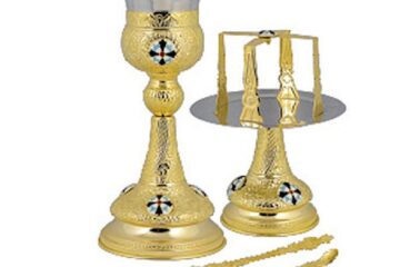 Ce sunt Sfintele Vase și care este rolul lor în cadrul Sfintei Liturghii?
