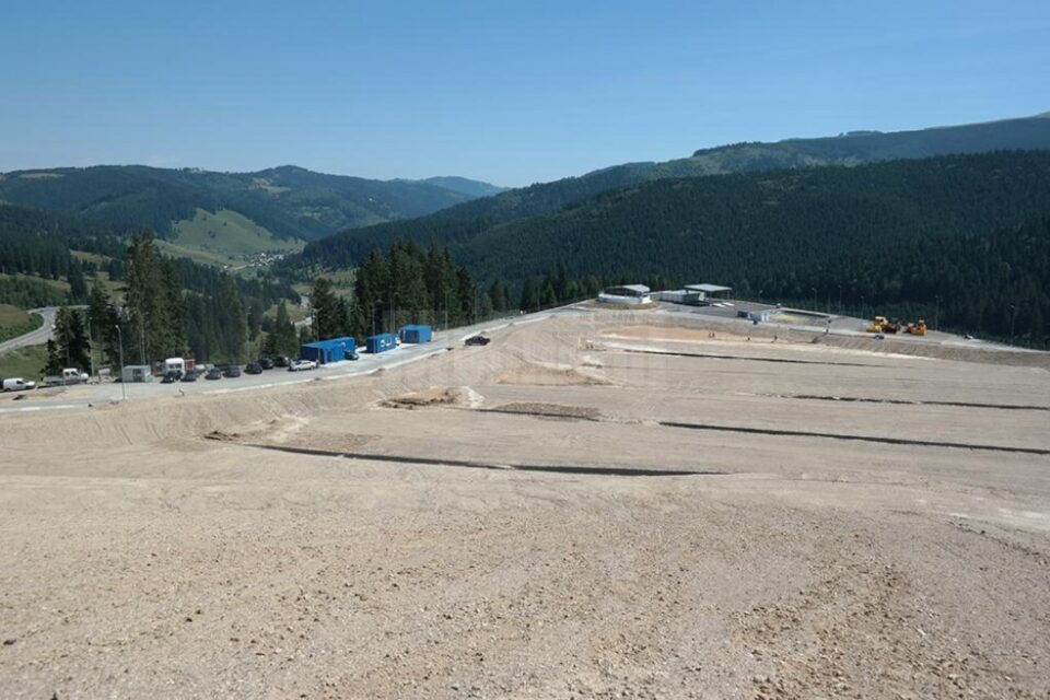 DNA a cerut redeschiderea urmăririi penale în cazul gropii de gunoi de pe Mestecăniș