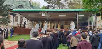 Slujba Parastasului, la împlinirea unui an de la trecerea la cele veșnice a ÎPS Pimen, la Mănăstirea „Sfântul Ioan cel Nou”