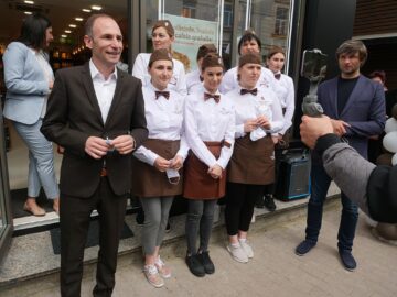 ”Dulcinella” le face zile dulci rădăuțenilor, prin deschiderea primului Atelier de Cofetărie Artizanală în orașul lor