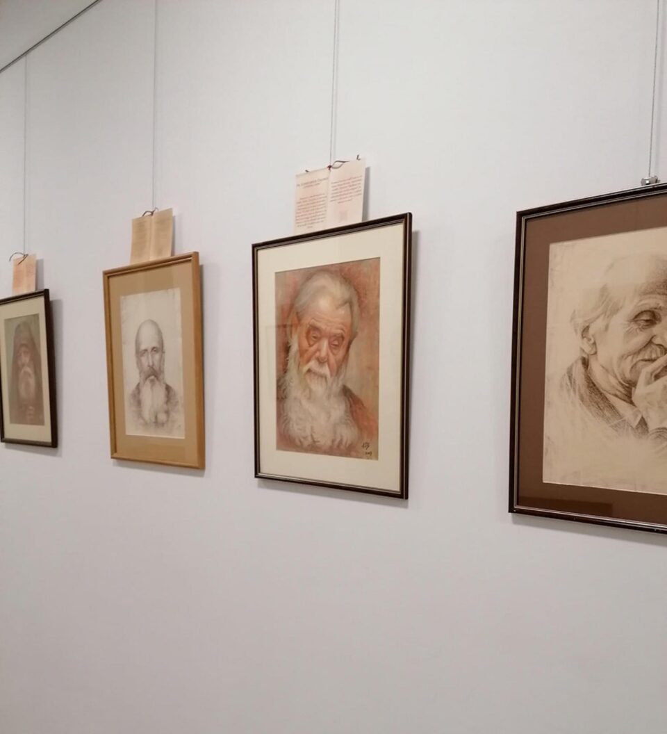 Expoziția „Candele vii”, la Muzeul de Istorie Suceava