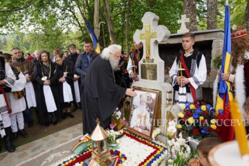 Parastas la Mănăstirea Sihăstria Putnei, la împlinirea unui an de la plecarea spre veșnicie a Înaltpreasfințitului Părinte Pimen