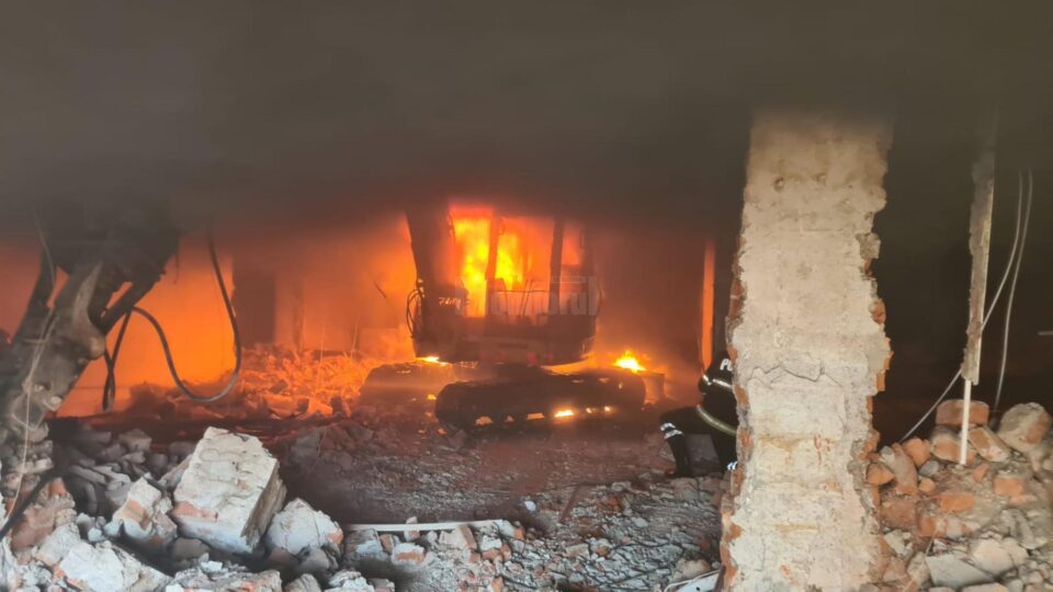 incendiu hala