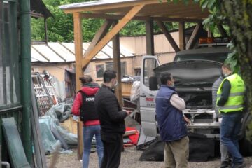 Noi percheziții acasă la ”mâncătorul de femei” din Rădăuți