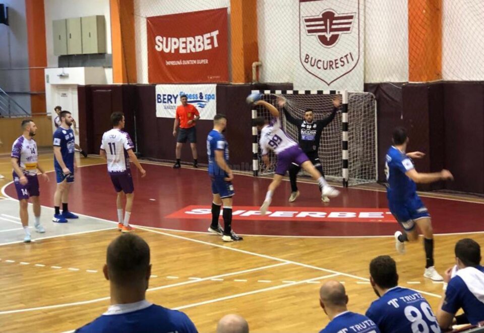 CSU din Suceava s-a calificat lejer în optimile Cupei României