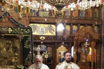 Preoții Petru Irimescu și Constantin Aioanei de la Rădășeni