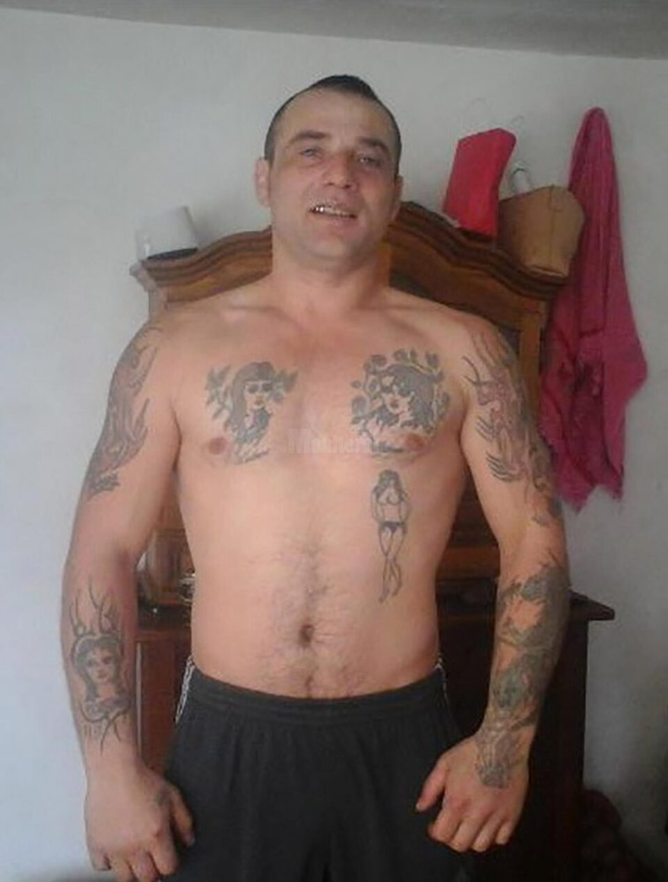 Constantin Muțuliga a fost lovit violent în cap și a căzut ca secerat