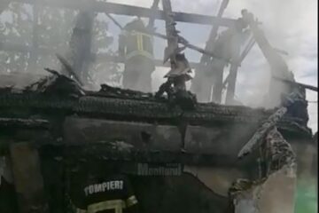 Un puternic incendiu a mistuit o casă din satul Corpaci