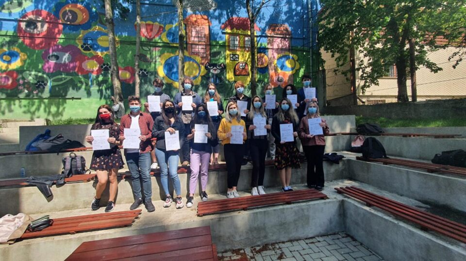19 elevi au primit vineri, la C.N. ,,Petru Rareș’’, Certificatele de limbă germană DSD II