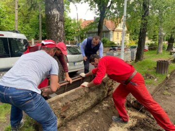 Parcul Simion Florea Marian, din centrul Sucevei, a intrat în reabilitare