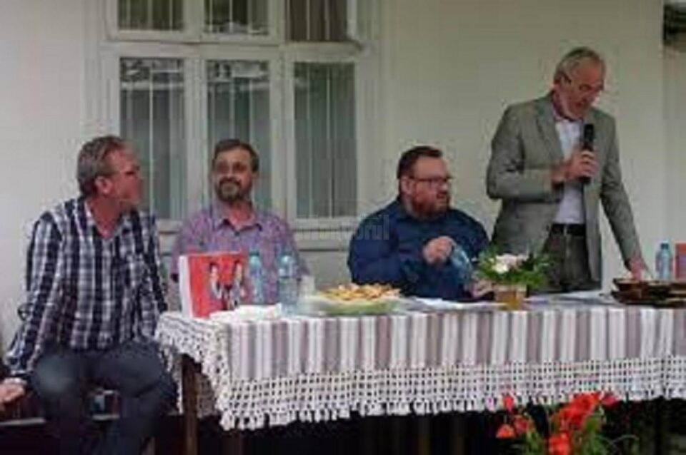 Festivalul-concurs de literatură „Rezonanțe Udeștene”