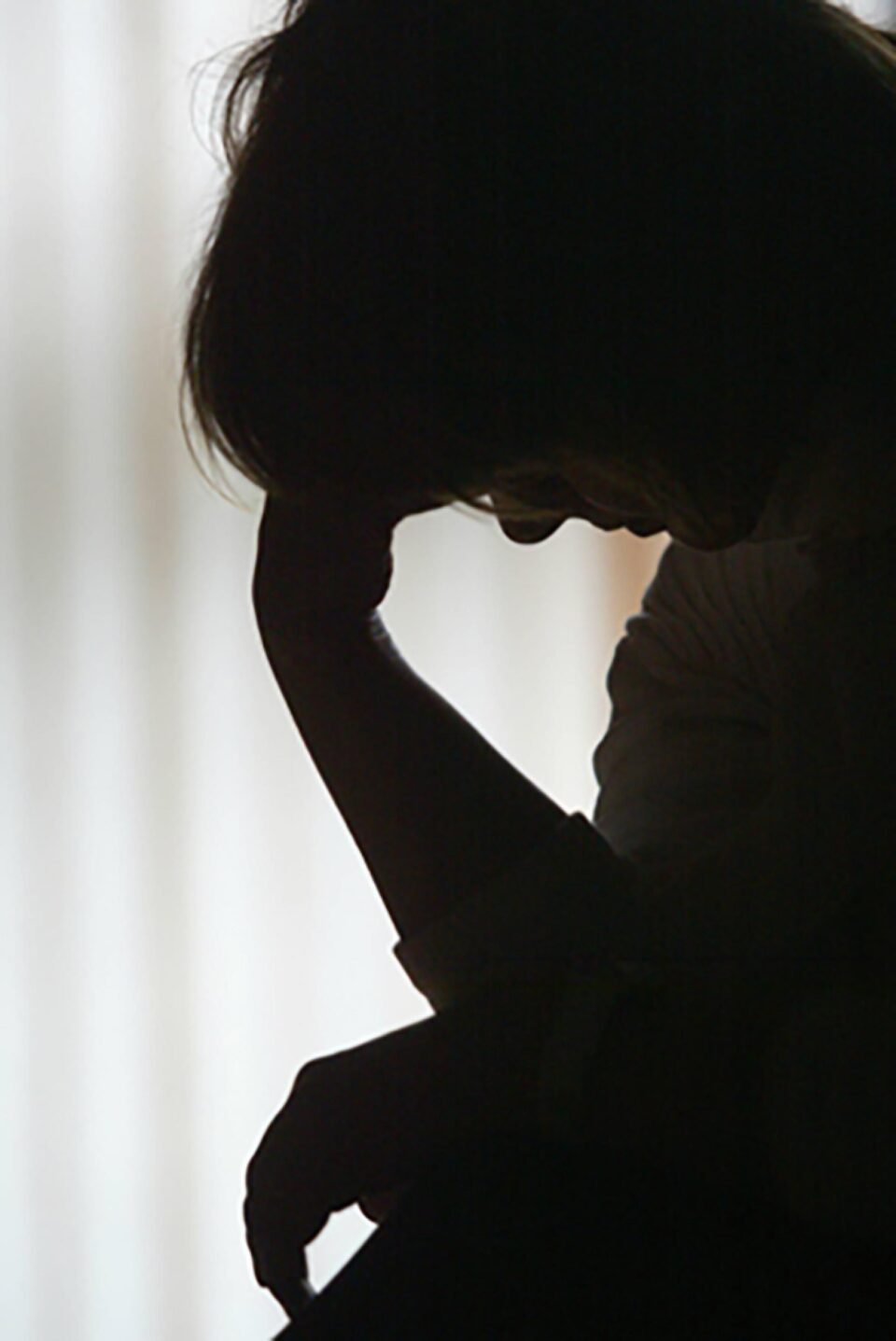 Unui om care se plânge că năvălește asupra lui duhul fricii Sursa Codlea Info Unui om care se plânge că năvălește asupra lui duhul fricii Sursa Codlea Info