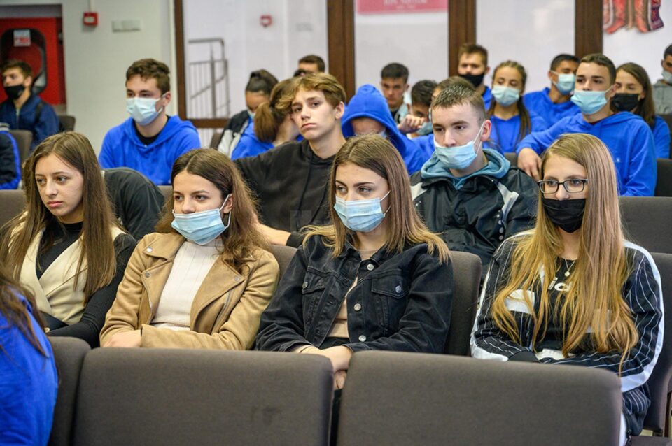 Workshopul „Primii pași spre angajare”, la Liceul „Ion Nistor” Vicovu de Sus