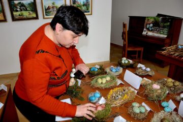 Biologul dr. Florentina-Carmen Oleniuc, de la Muzeul de Științele Naturii Suceava