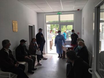Vaccinare Dornisoara, comuna Poiana Stamei foto FB primar Vilut Mezdrea