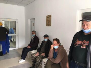 Vaccinare Dornisoara, comuna Poiana Stamei foto FB primar Vilut Mezdrea