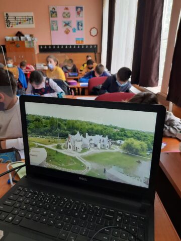 „Educație la înălțime”, lecții live, transmise cu drona