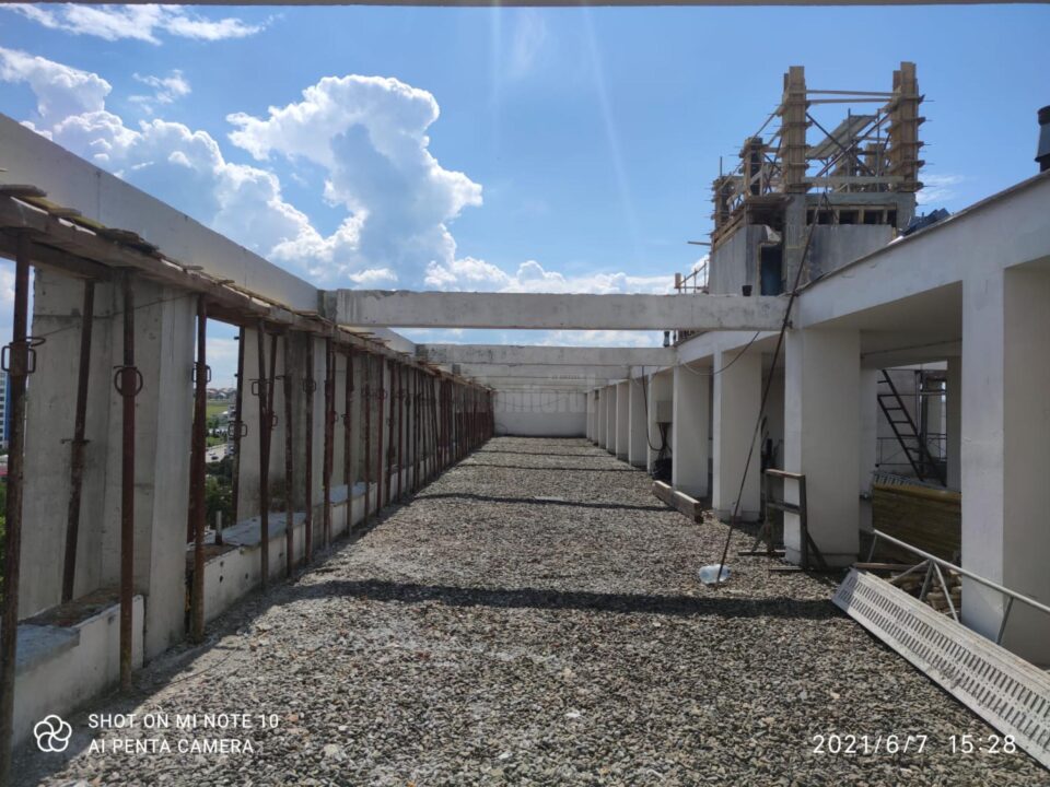 Pista pentru elicoptere de pe Spitalul de Urgență Suceava va fi finalizată la sfârșitul lunii septembrie Pista pentru elicoptere de pe Spitalul de Urgență Suceava va fi finalizată la sfârșitul lunii septembrie