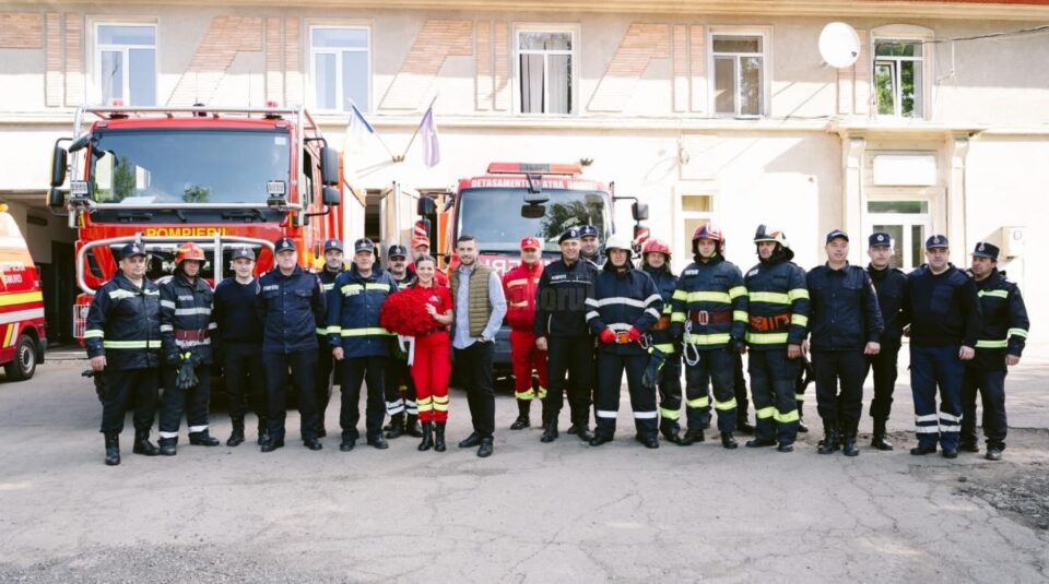 Paula, paramedic SMURD, cerută în căsătorie de „victima” unui accident, chiar de ziua ei