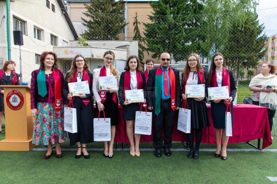 Curs festiv Colegiul Național (CN) „Eudoxiu Hurmuzachi” din Rădăuți