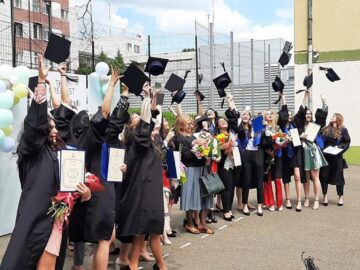 Curs festiv promoția 2021 CNME Suceava