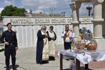 Gheorghe Fron - "Comuna Cornu Luncii a devenit un etalon in comemorarea eroilor neamului"